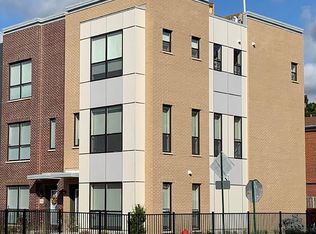 932 Madison St, Oak Park, IL 60302