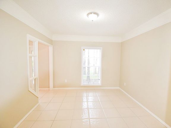 3rd image of 3733 Lancewood Dr