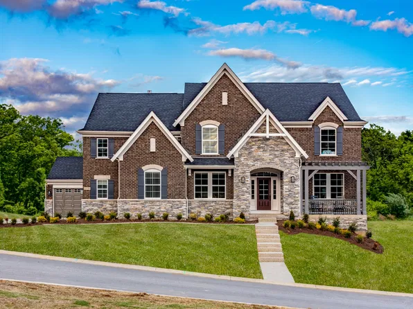 15701 Shadowalk Dr, Louisville, KY 40245