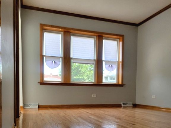 5th image of 2630 S Highland Ave