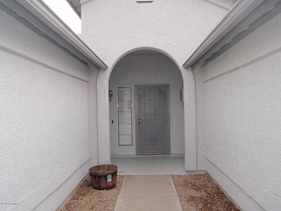 3rd image of 7957 W Denton Ln