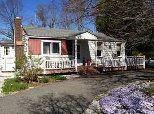 23 Weldon Rd, Lake Hopatcong, NJ 07849