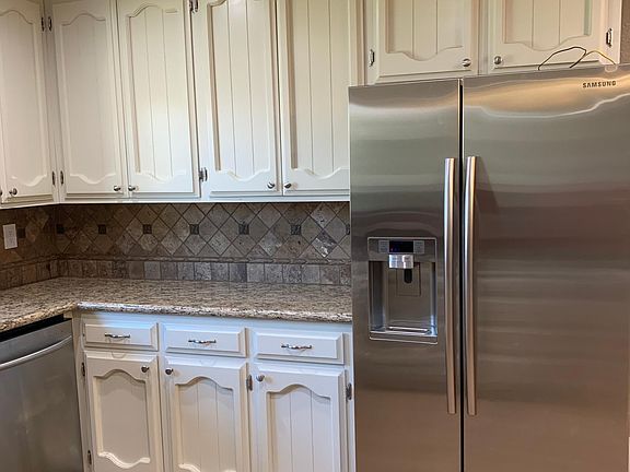 4th image of 3009 Serramonte St