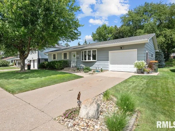 2236 W Columbia Ave, Davenport, IA 52804