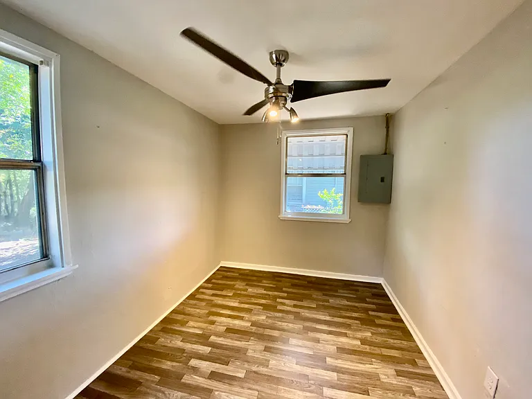 510 N Q St — Photo 9