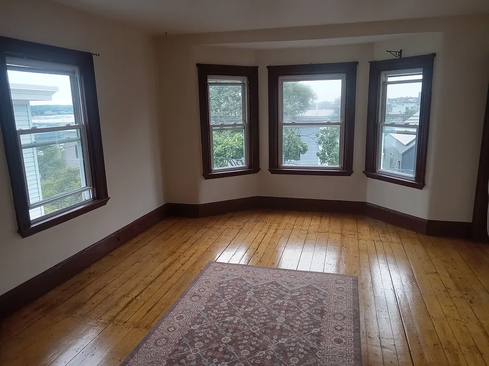 29 Sheridan St #3