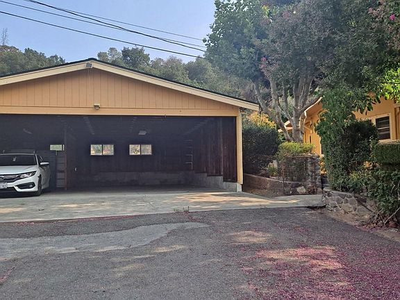 4th image of 1779 Moody Ln