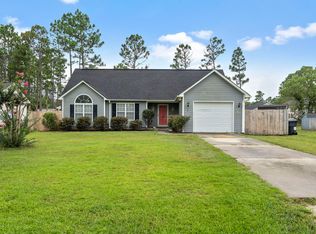 20 Shelby Rd, Southport, NC 28461