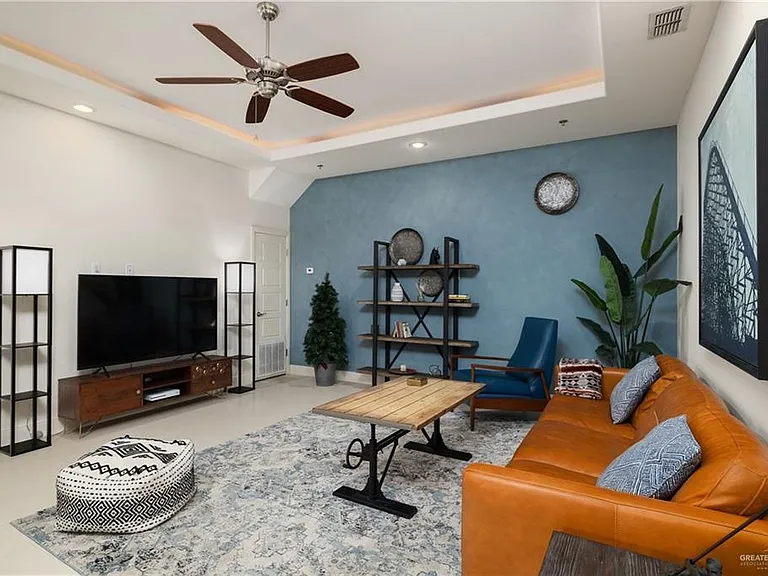 1304 E Pineridge Ave #B — Photo 5