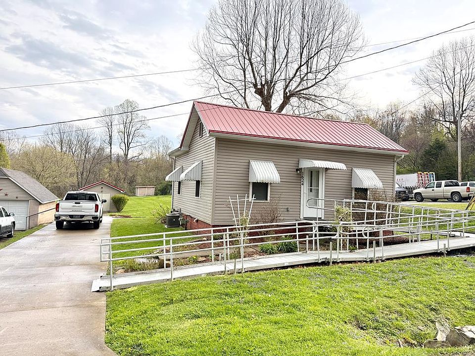 1st image of 1624 Lang Slocum Ridge Rd