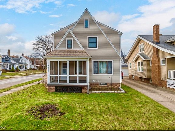 5th image of 16503 Dartmouth Ave