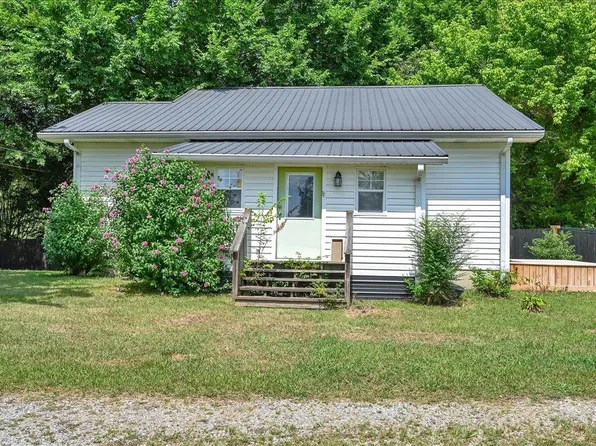 70 Mason Lynn Dr, Cullman, AL 35055