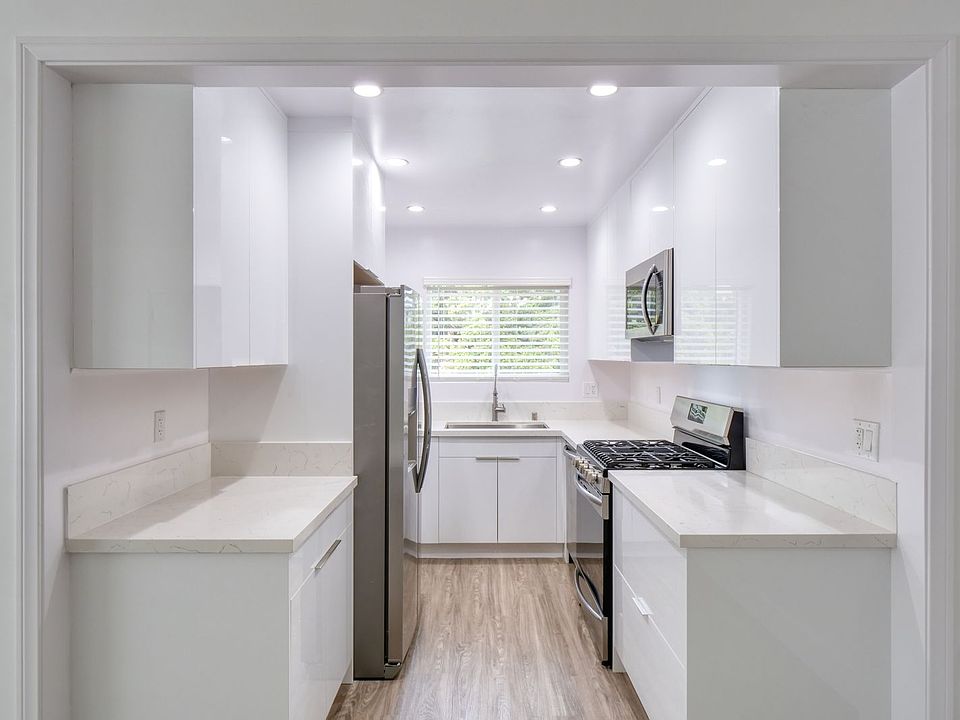 1st image of 8261 Norton Ave #4