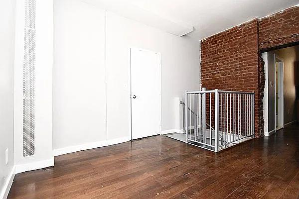 Rented by Bruma Realty LLC | media 11
