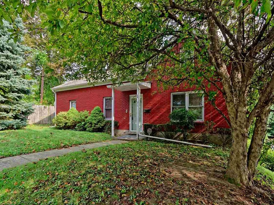 1st image of 21 Blakley Ct