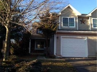 547 Meadow Ln, Pennsburg, PA 18073