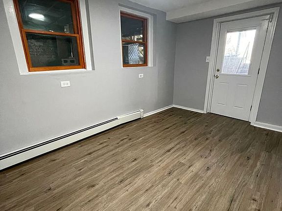 5th image of 151 Grand St #1