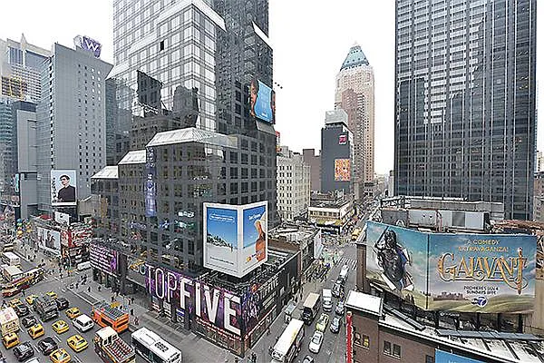 Sold by Manhattan Management Group | media 9
