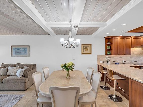 5th image of 12945 VANDERBILT DR #505