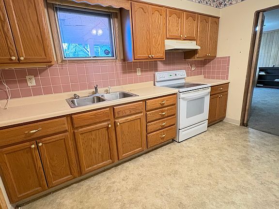 5th image of 4609 Andover Rd