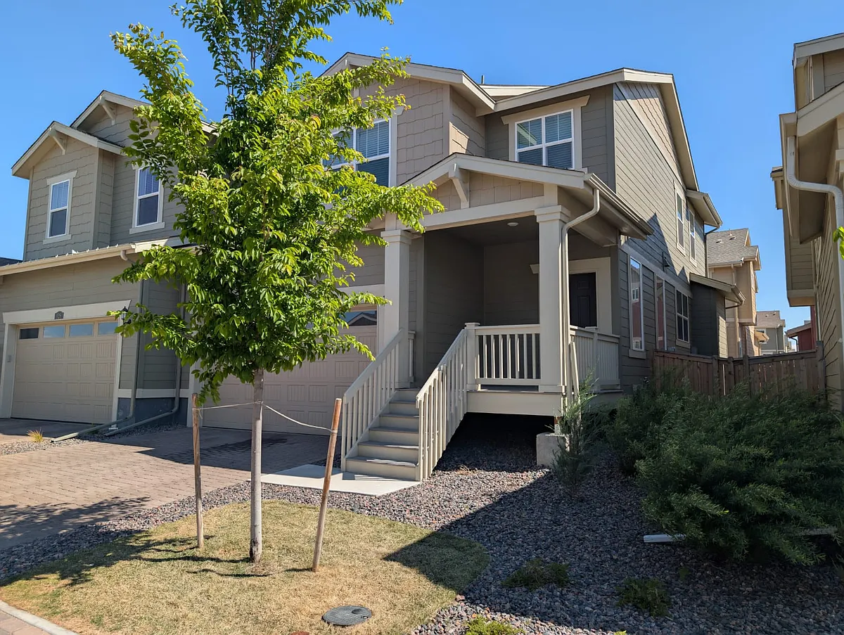 Building Photo - 636 Lillibrook Pl