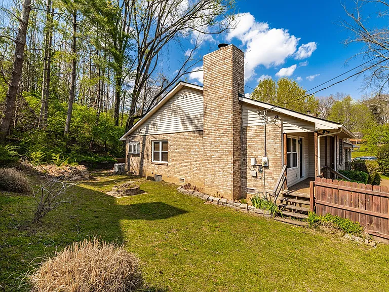 5507 Hill Ct — Photo 57