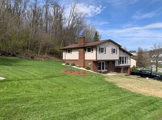 227 Melrose Dr, New Stanton, PA 15672
