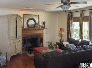 4064 Wandering Ln NE, Hickory, NC 28601