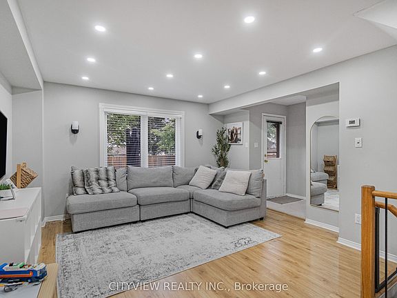 5th image of 5865 Dalebrook Cres #25B
