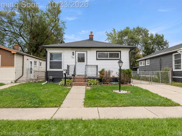 1273 Grant Ave, Lincoln Park, MI 48146