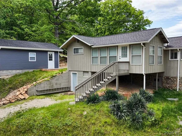 140 Carefree Point Dr, Sunrise Beach, MO 65079