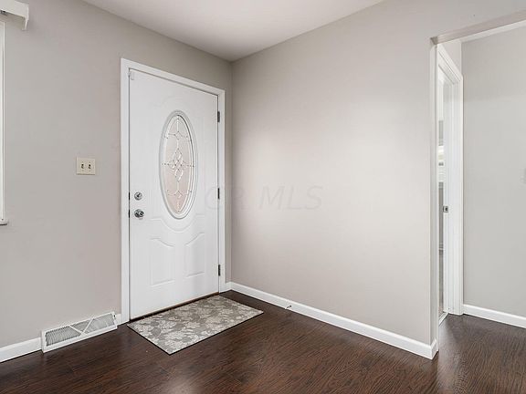 2nd image of 4775 Almont Dr