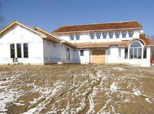 16W020 64th St, Willowbrook, IL