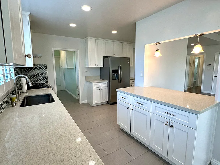 248 Bloom Dr — Photo 9