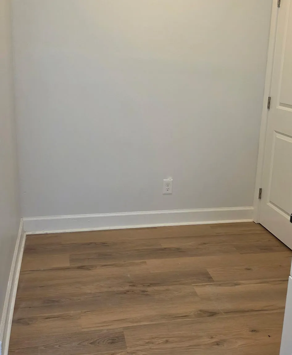 Studio, $1,200 — Photo 3