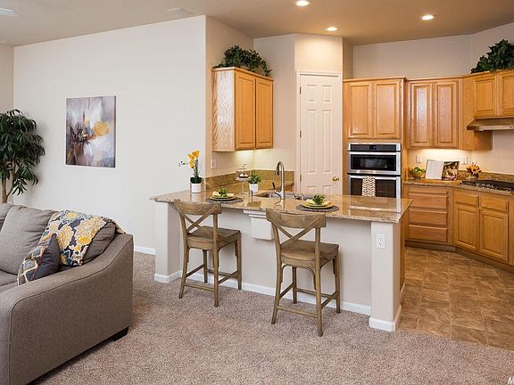 3rd image of 4049 Lochaber Dr