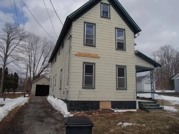 10 Rochester St, Fort Johnson, NY 12070
