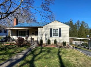 1226 Lebanon St, Bluefield, WV 24701