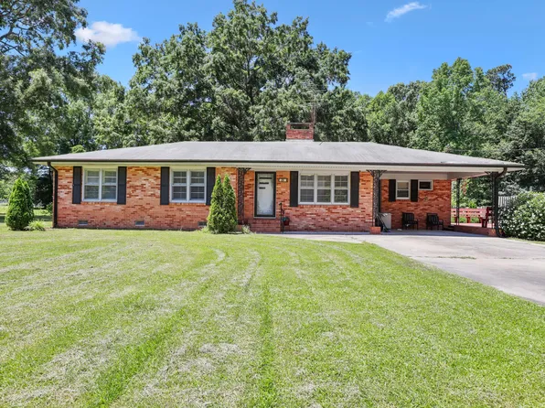 28 White Oak Dr, Smithfield, NC 27577