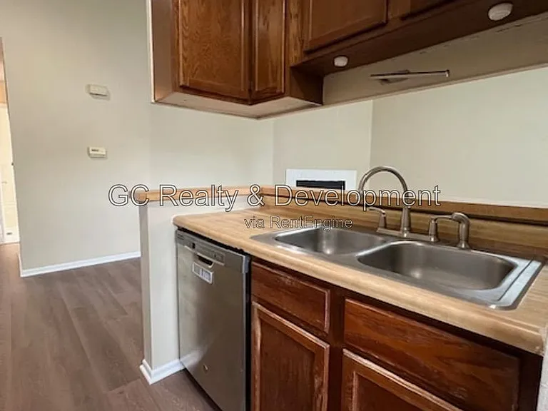651 Pleasant Pl — Photo 11