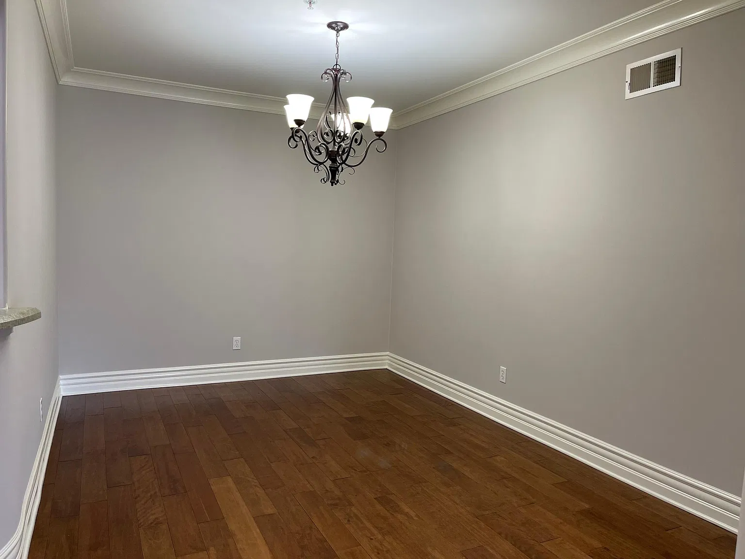 2 bed, 2.5 bath, 1440 sqft, $4,900 — Photo 3