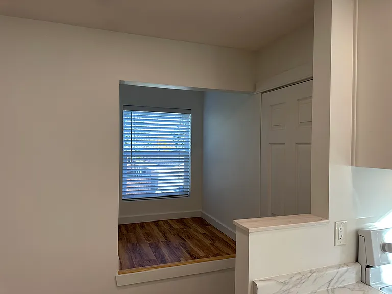 72 Ira Light St #B — Photo 10