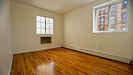 Rented by Bizzarro Agency