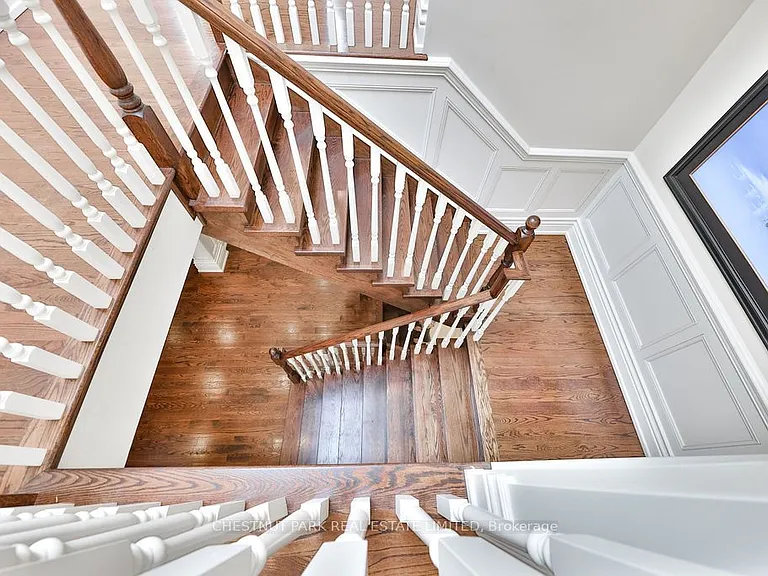 182 Saint Leonards Ave — Photo 30