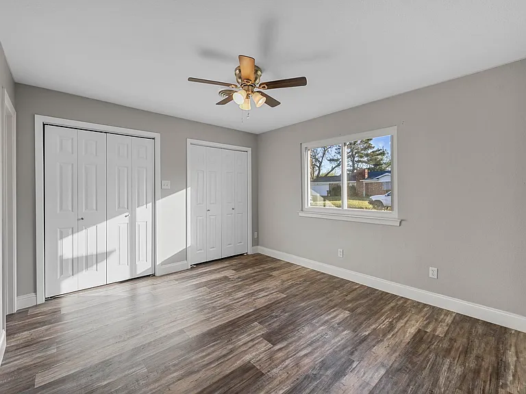 5421 Greenwood Way — Photo 13