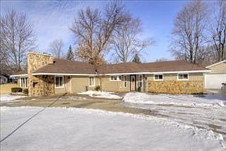 1st image of 190 Wheaton Ave