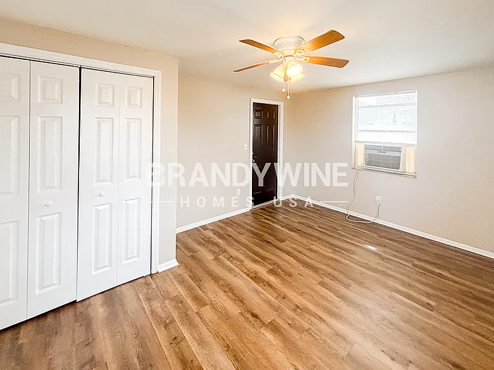 7236 Darien Way — Photo 14