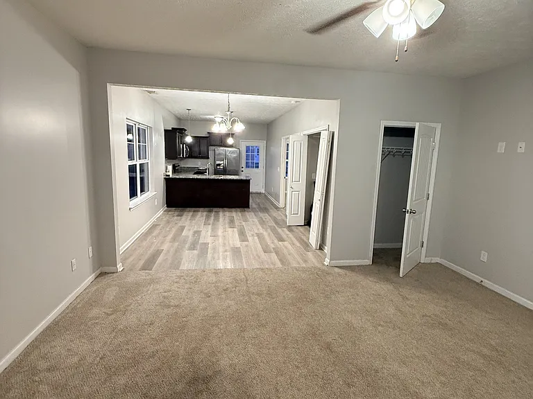 400 Rick McCormick Dr — Photo 11