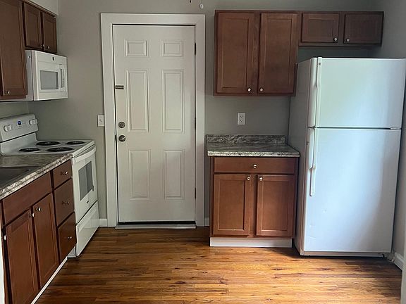 2nd image of 429 Elberon Ave