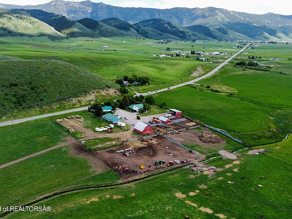 2nd image of 92289 Highway 89